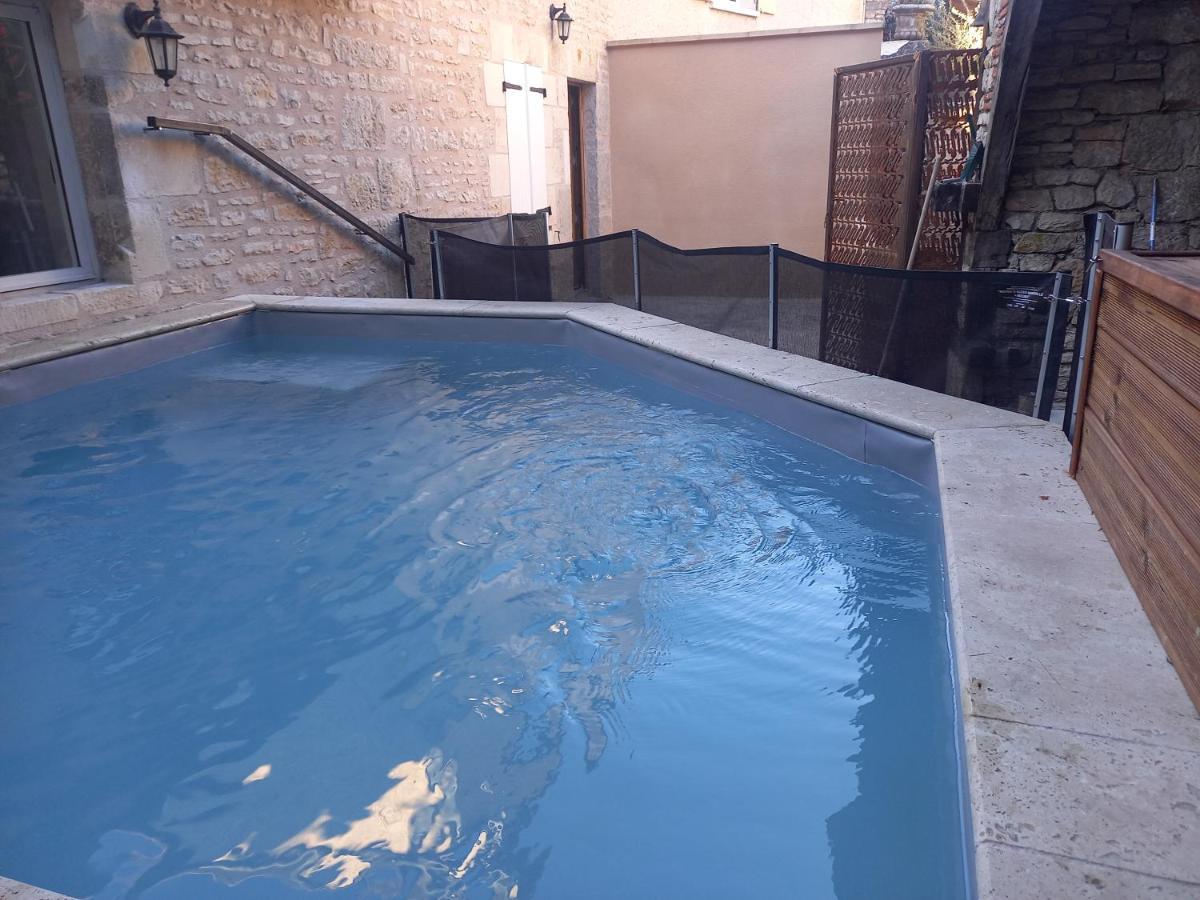 فيلا L'Authentique Martelaise Piscine Chauffee المظهر الخارجي الصورة